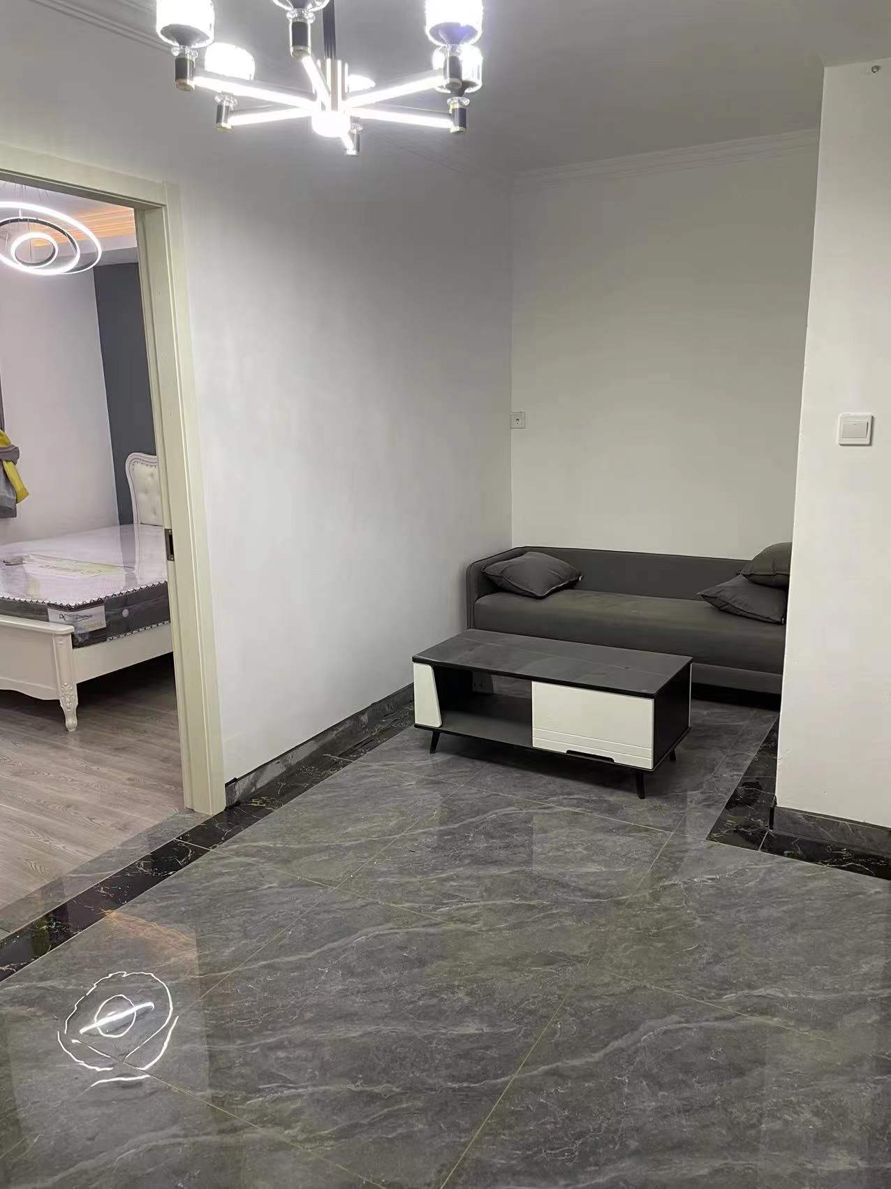 炜赋花苑 3室1厅1卫 90m&sup2;