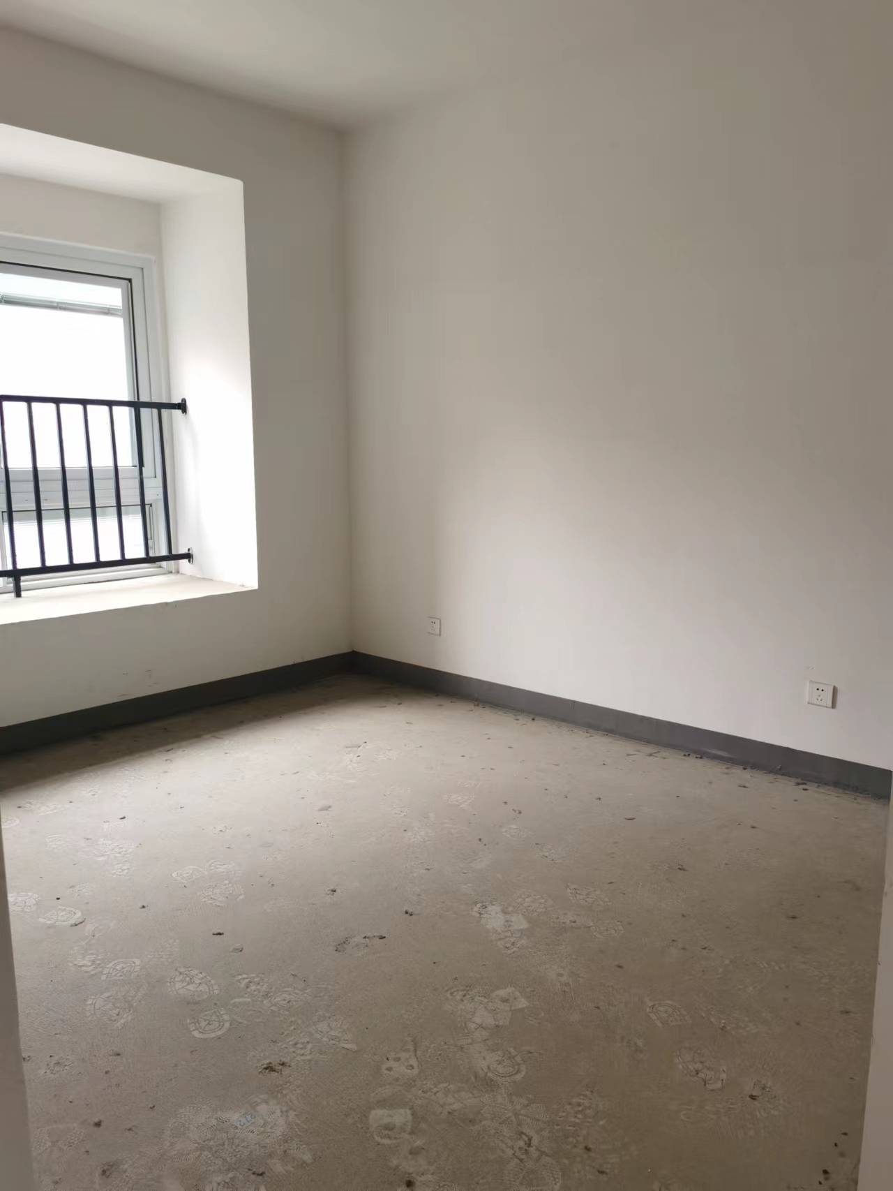 新城香溢紫郡 4室2厅2卫 145m&sup2;