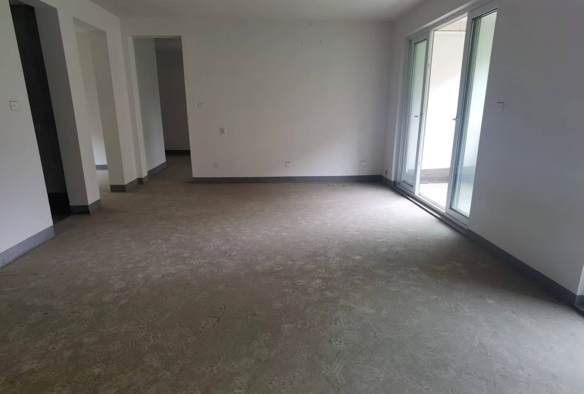 新城香溢紫郡 4室2厅2卫 145m&sup2;