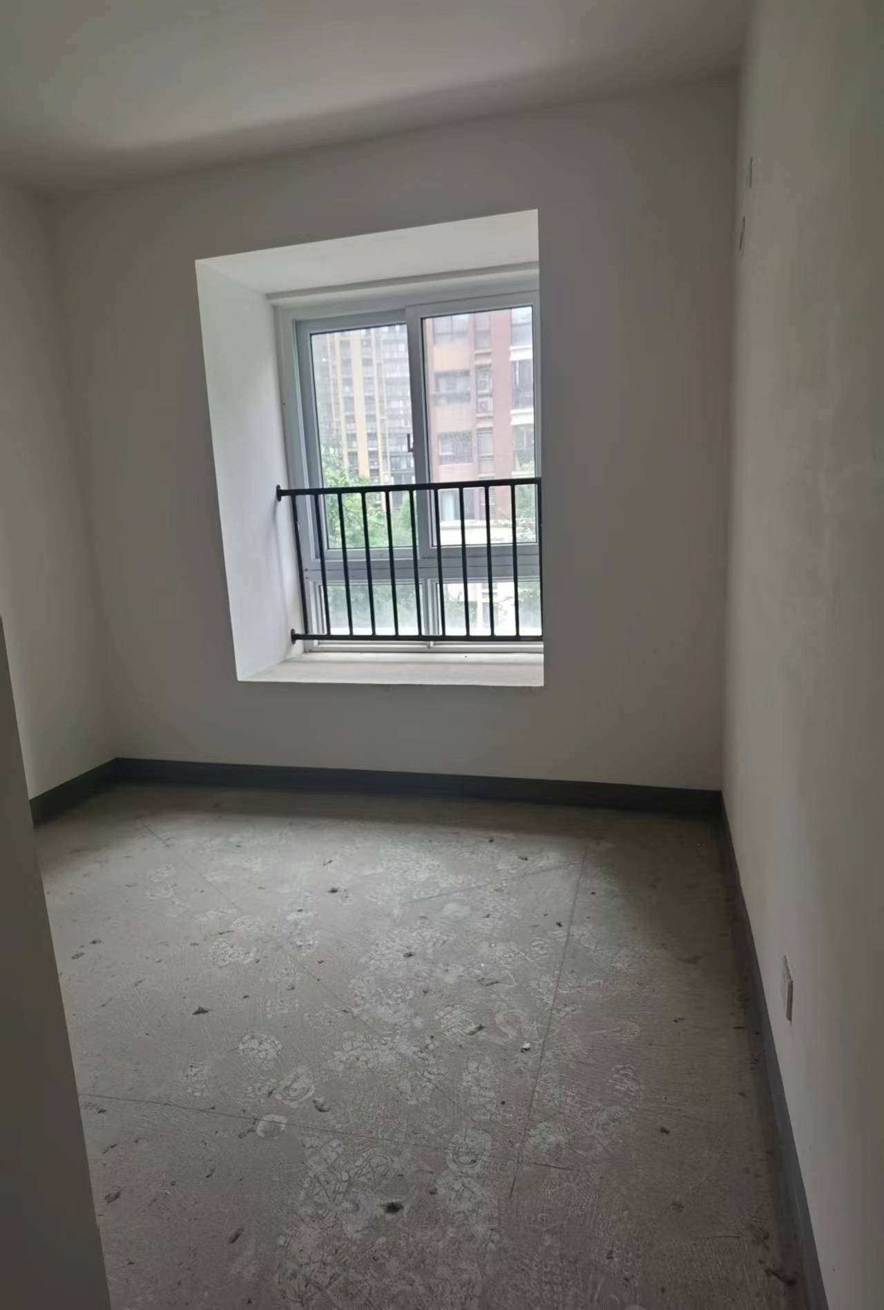 新城香溢紫郡 4室2厅2卫 145m&sup2;