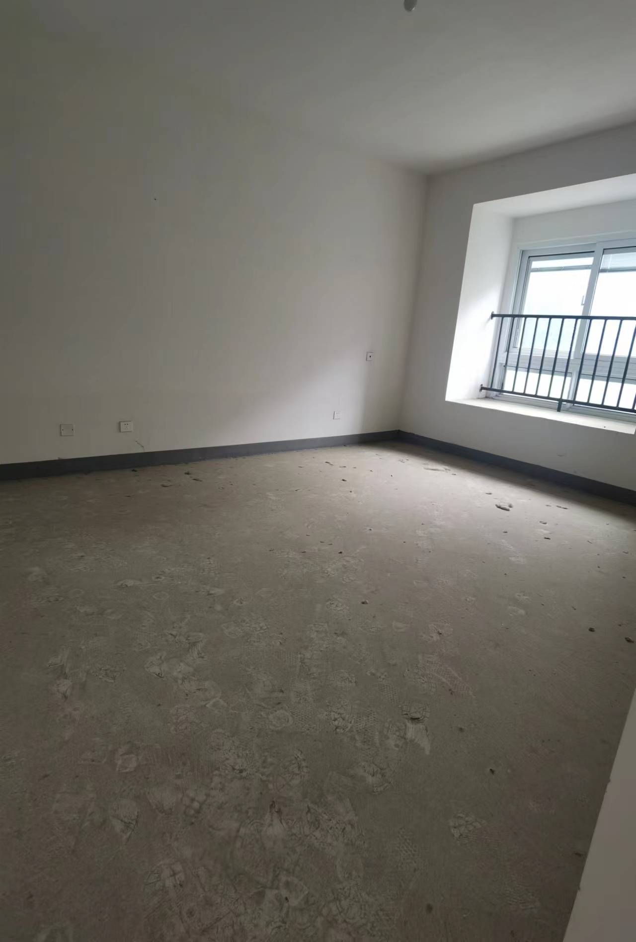 新城香溢紫郡 4室2厅2卫 145m&sup2;