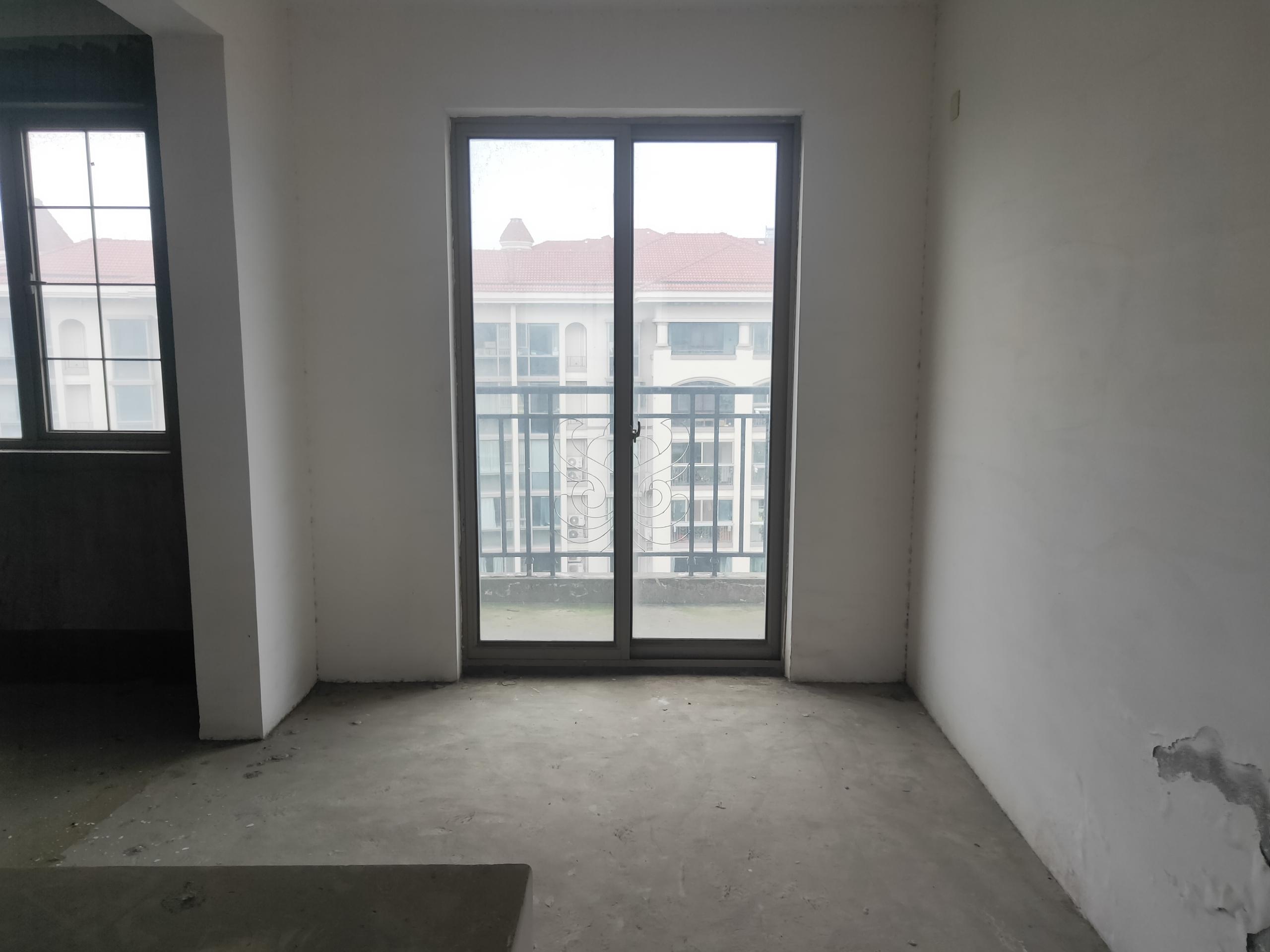优山美地花园南区 6室2厅4卫 231.93m&sup2;