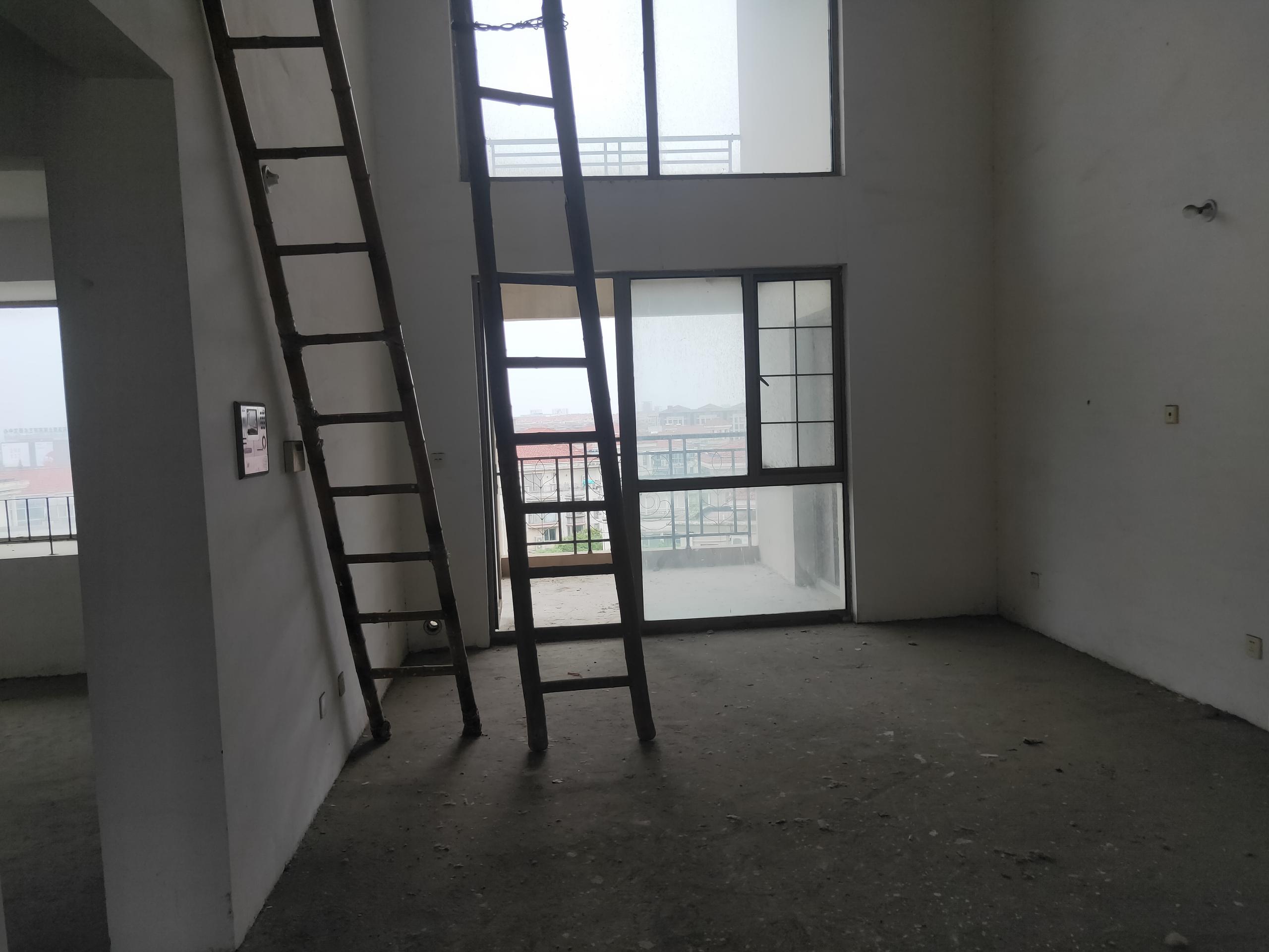 优山美地花园南区 6室2厅4卫 231.93m&sup2;