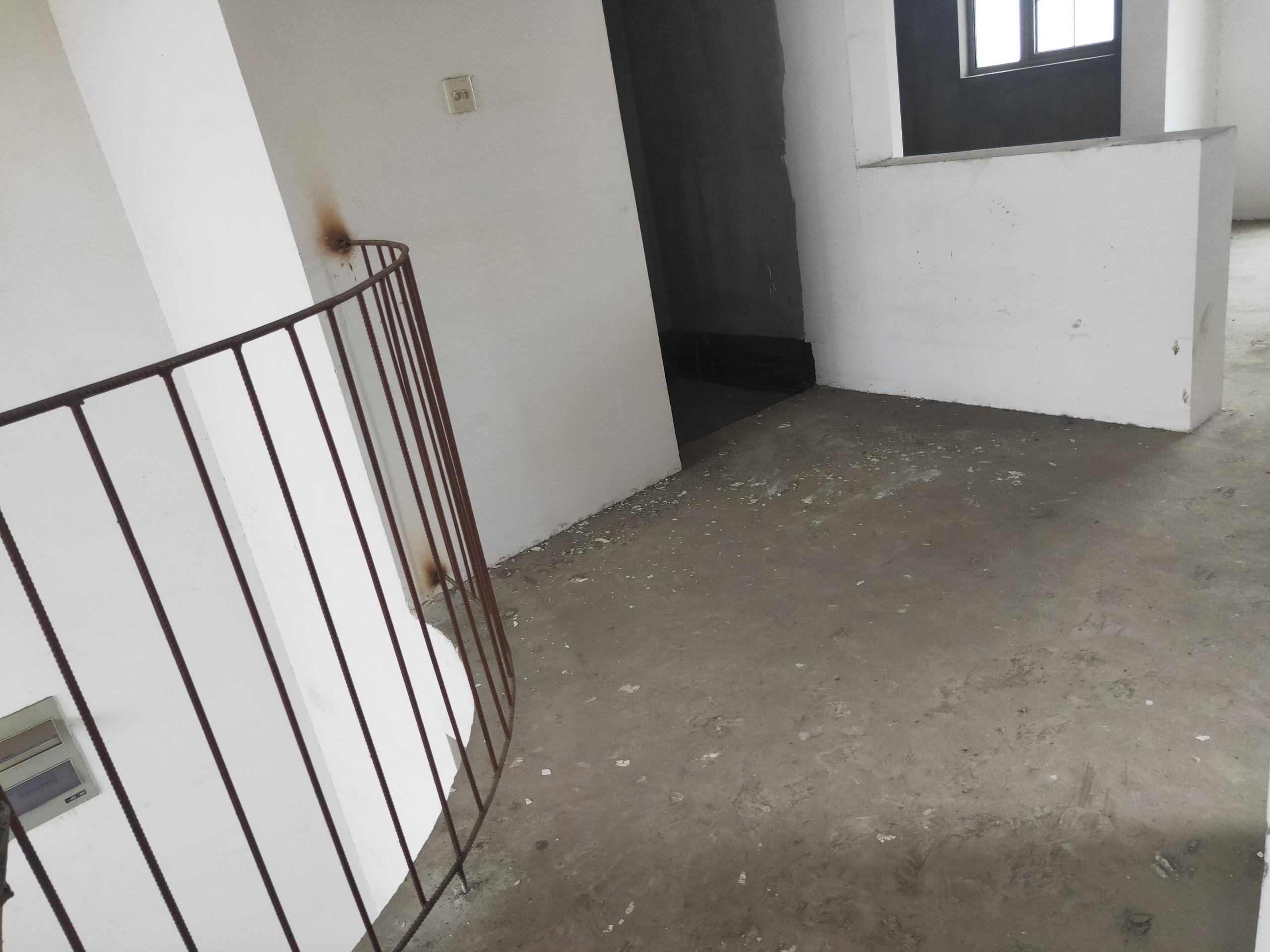 优山美地花园南区 6室2厅4卫 231.93m&sup2;