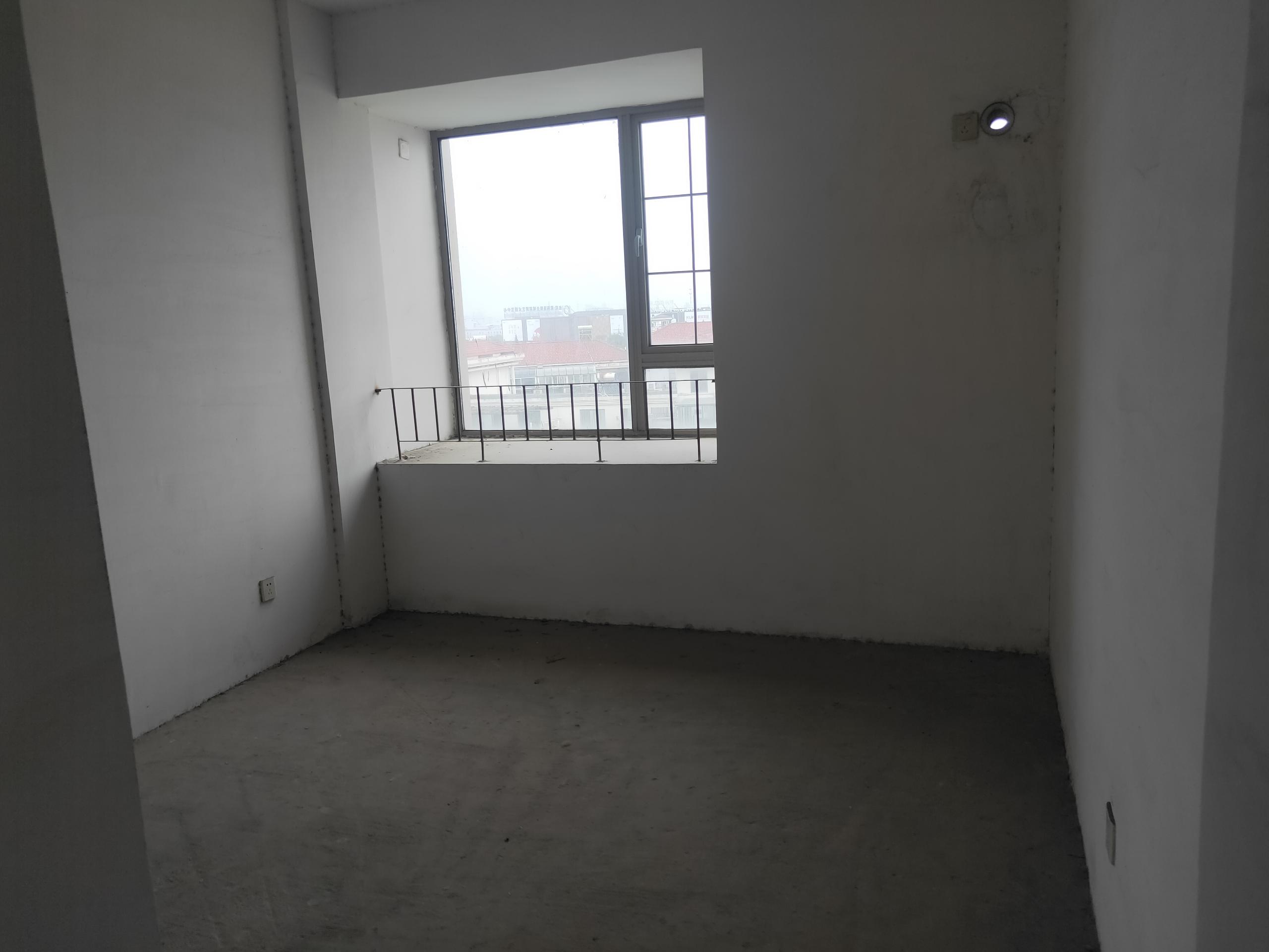 优山美地花园南区 6室2厅4卫 231.93m&sup2;