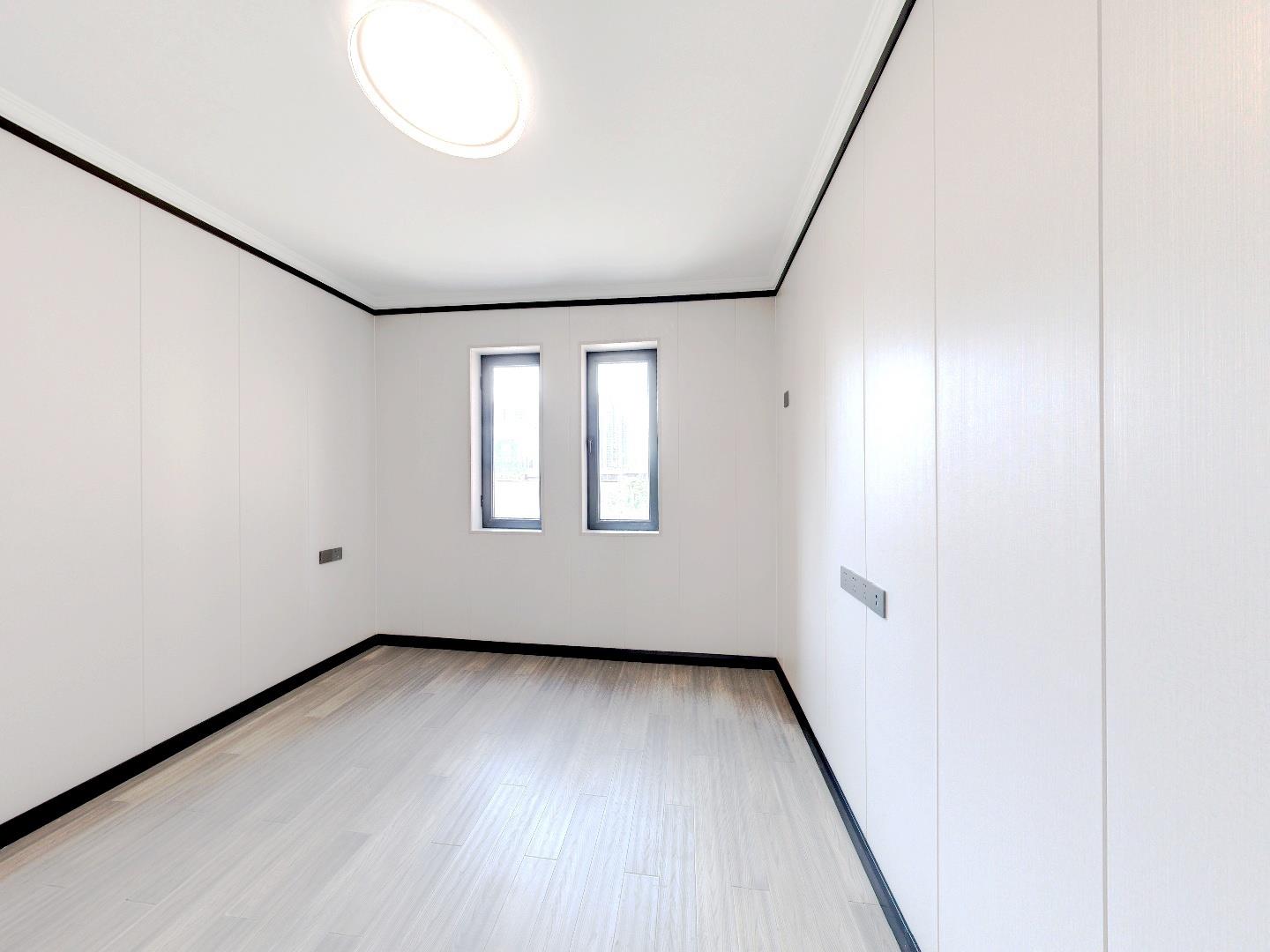 中港城皇家公寓 4室2厅2卫 160m&sup2;