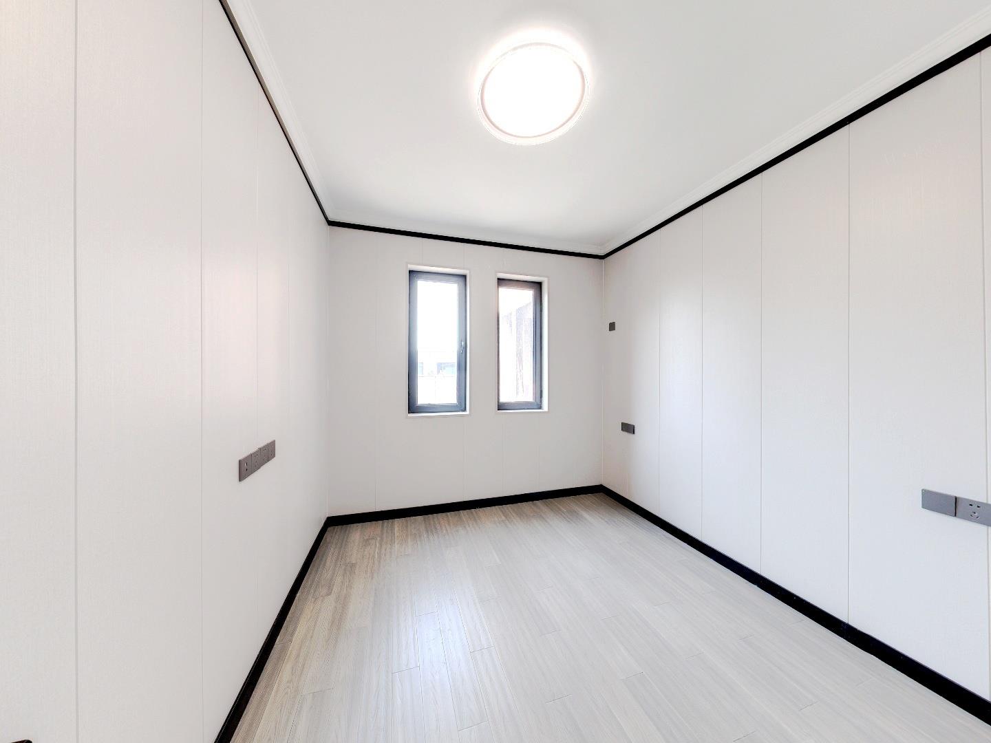 中港城皇家公寓 4室2厅2卫 160m&sup2;