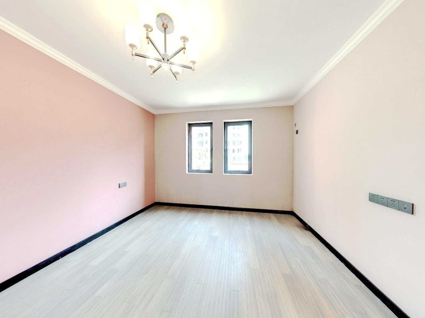 中港城皇家公寓 4室2厅2卫 160m&sup2;