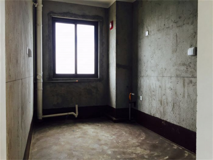 皇家花园北区 3室2厅1卫 1193m&sup2;