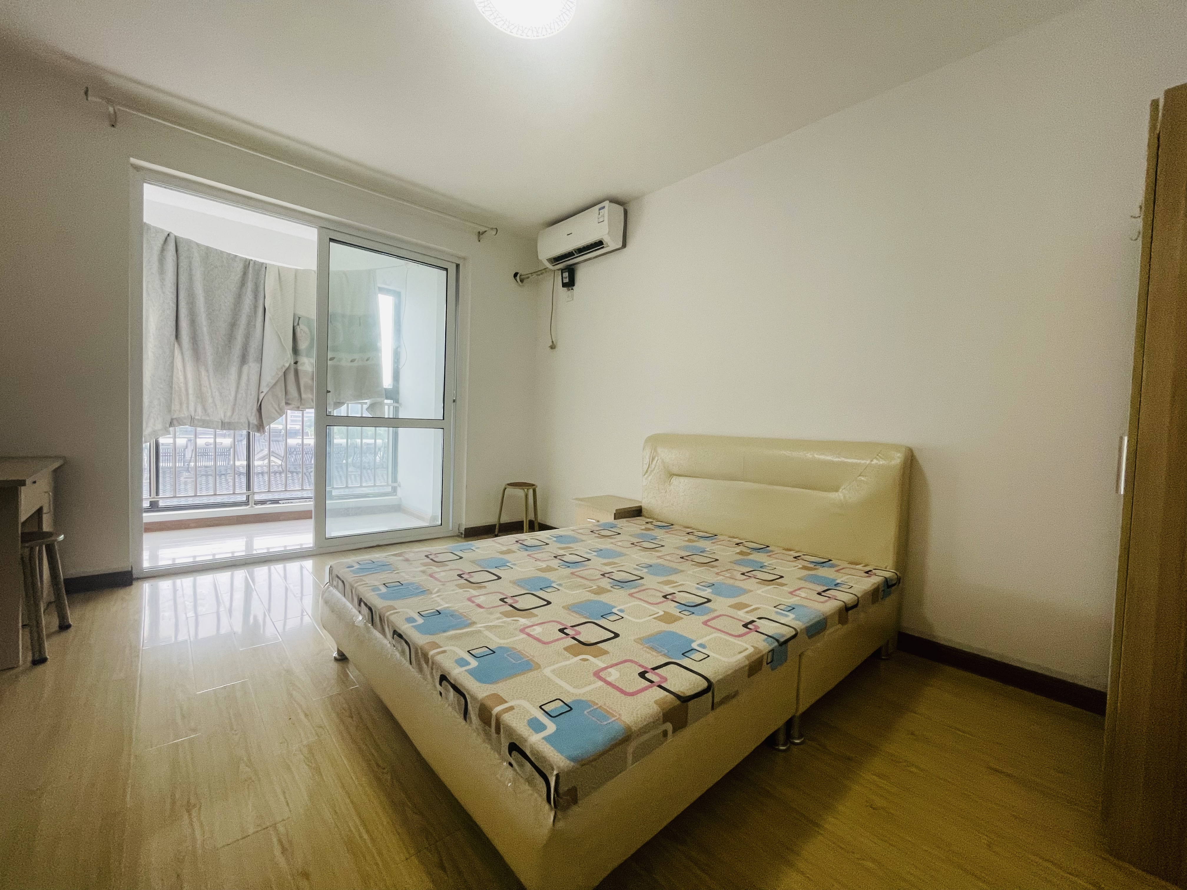 陆洪小镇街区 4室0厅1卫 116.00m&sup2;
