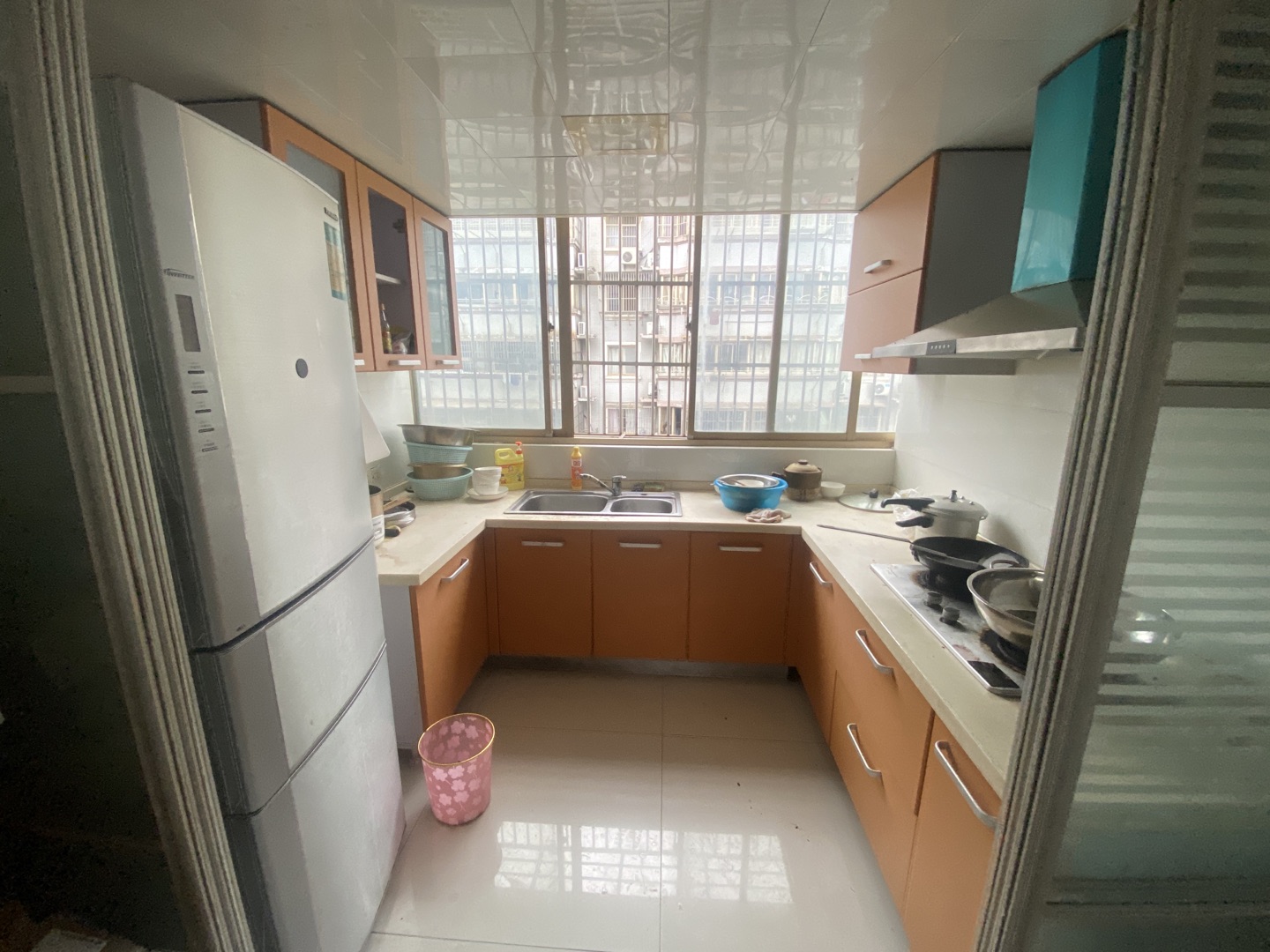 天都花苑 3室2厅1卫 137m&sup2;