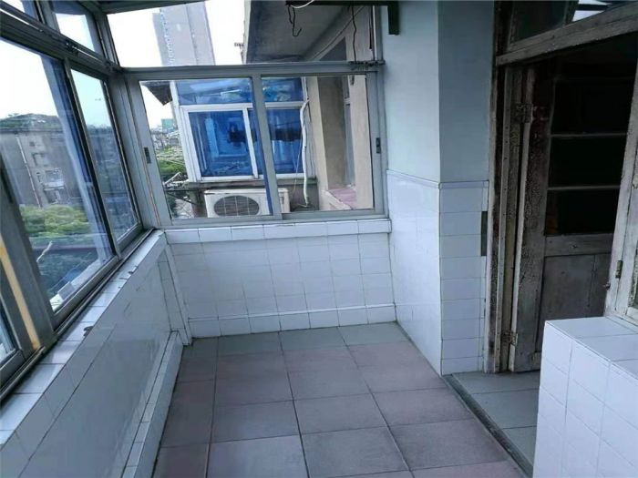 新桥新村 2室1厅1卫 56m²