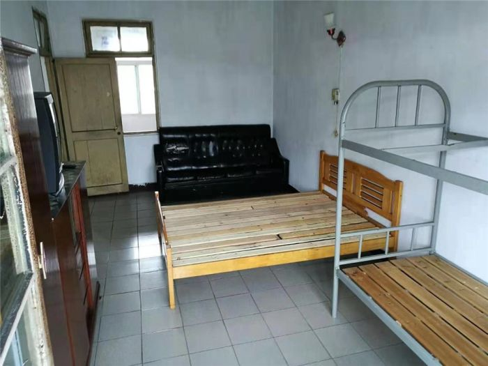 新桥新村 2室1厅1卫 56m²