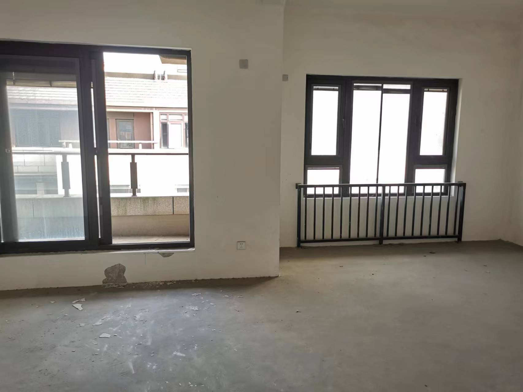 南通别业 5室2厅3卫 275m&sup2;