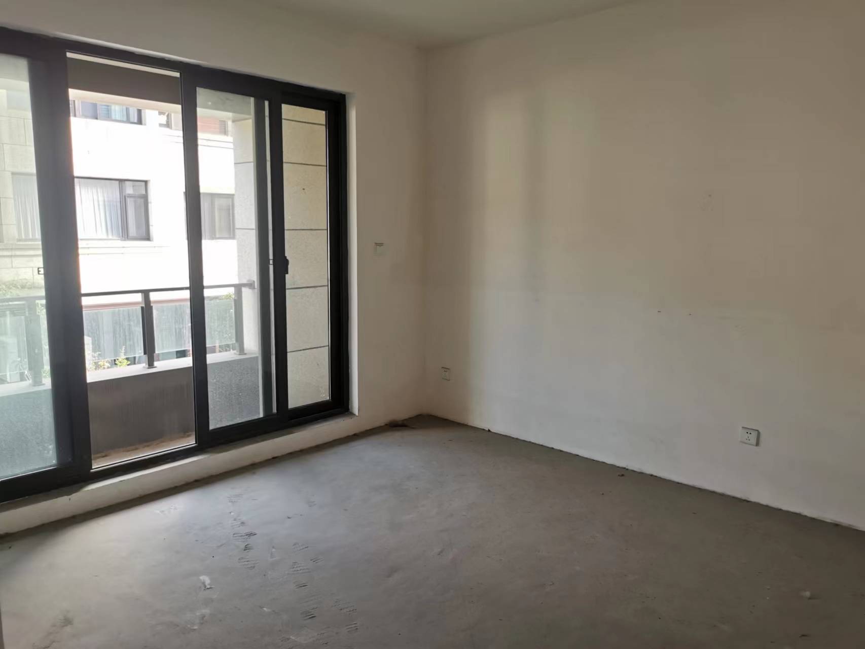 南通别业 5室2厅3卫 275m&sup2;