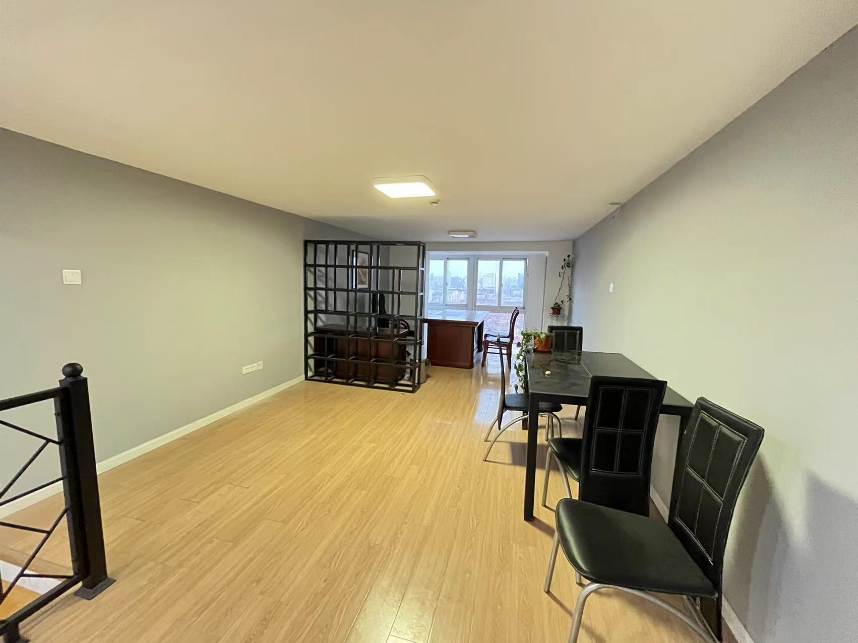 宏景大厦 2室2厅1卫 56.00m&sup2;