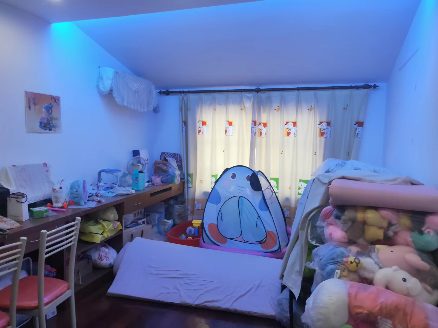 滨江花园 4室2厅2卫 90m&sup2;