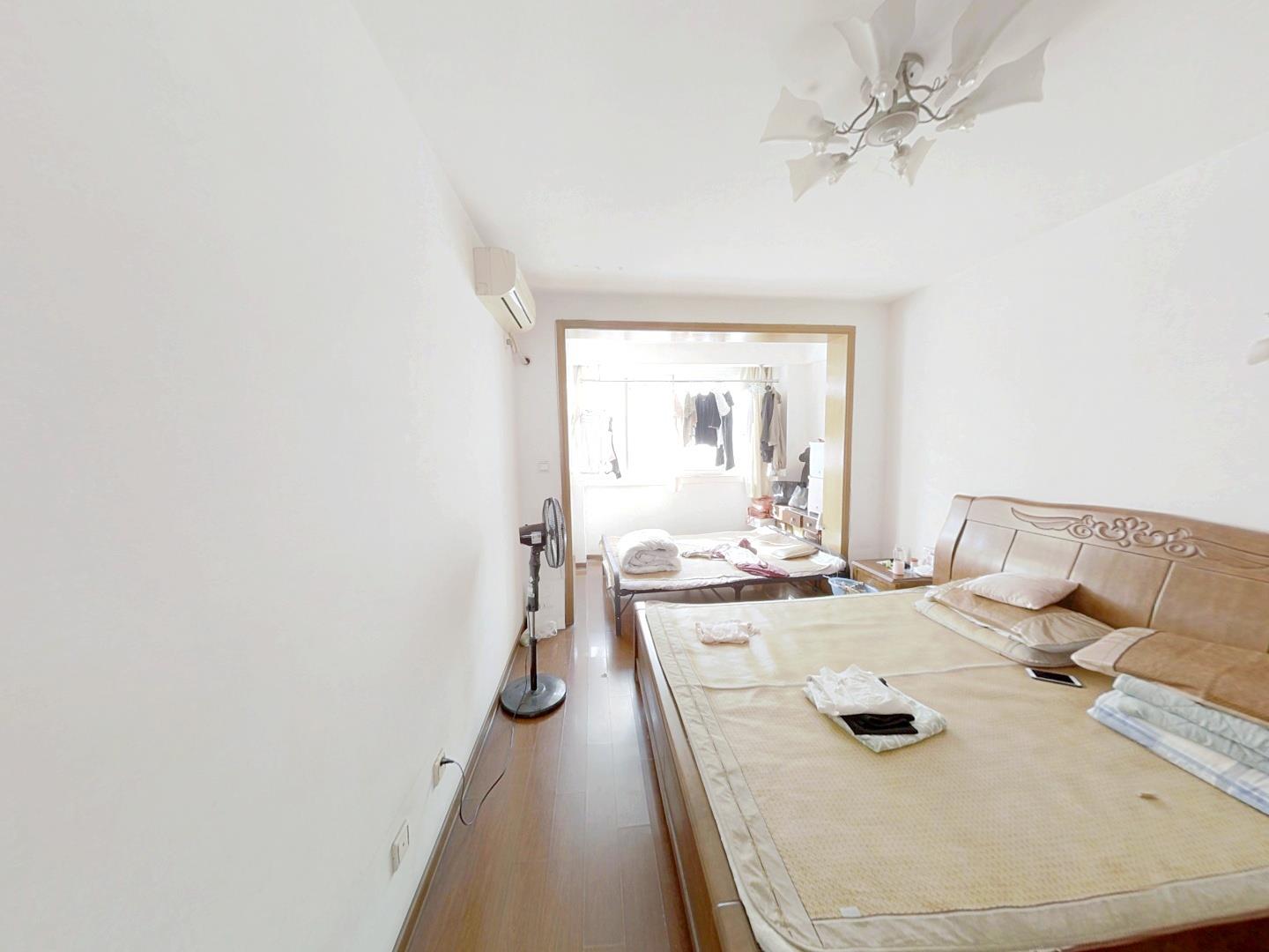 春晖花园 1室1厅1卫 59.70m&sup2;