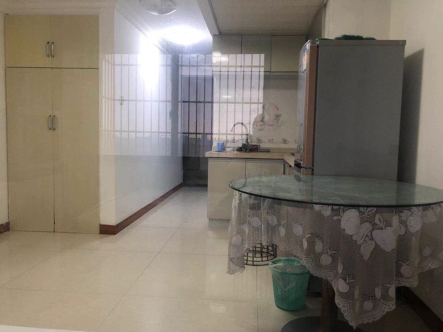 奥特莱斯 1室1厅1卫 40m²