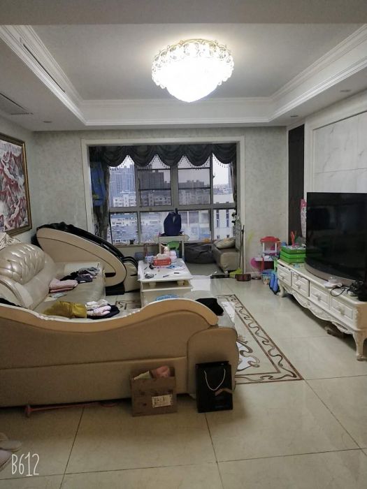桂花小镇 3室2厅1卫 123.3m&sup2;