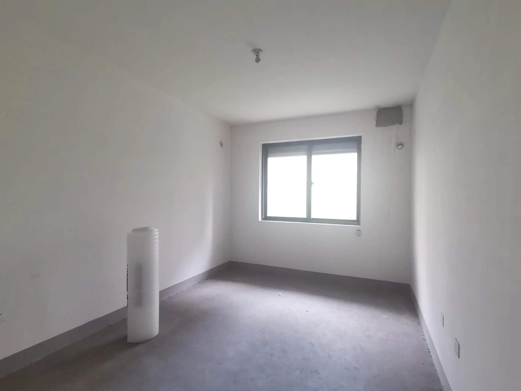紫东南苑南区 2室1厅1卫 96m&sup2;