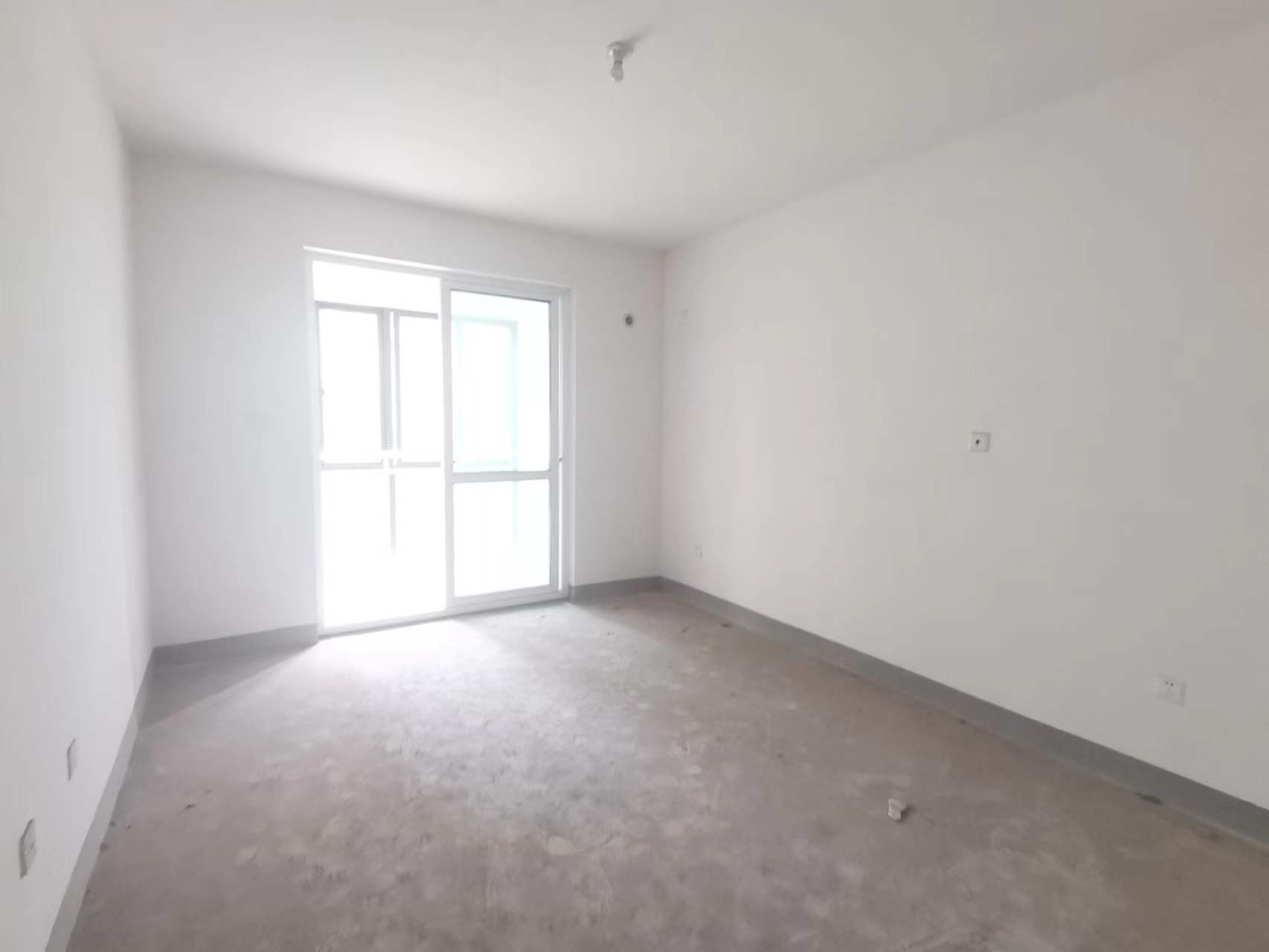 紫东南苑南区 2室1厅1卫 96m&sup2;