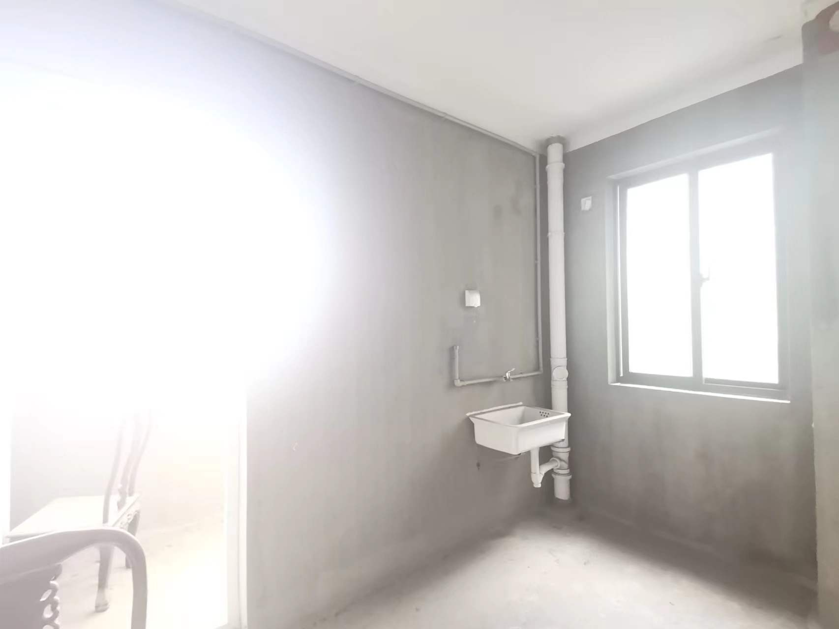 紫东南苑南区 2室1厅1卫 96m&sup2;