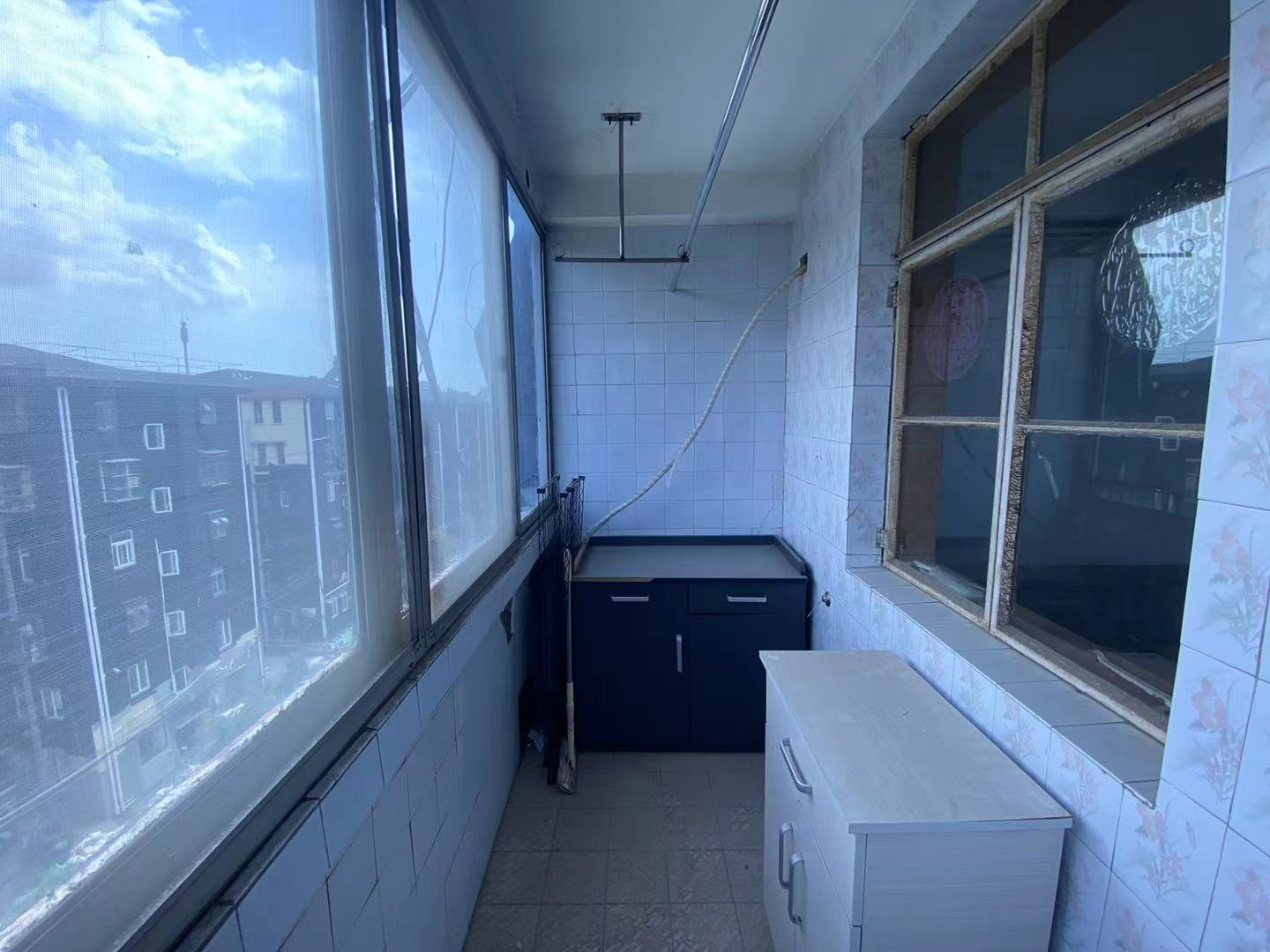 北濠桥新村 4室2厅2卫 132m&sup2;