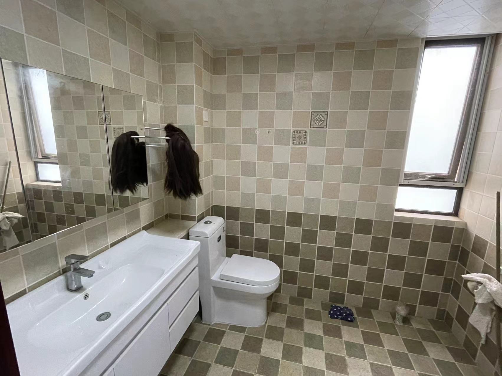 华强城一期 4室2厅2卫 159m&sup2;