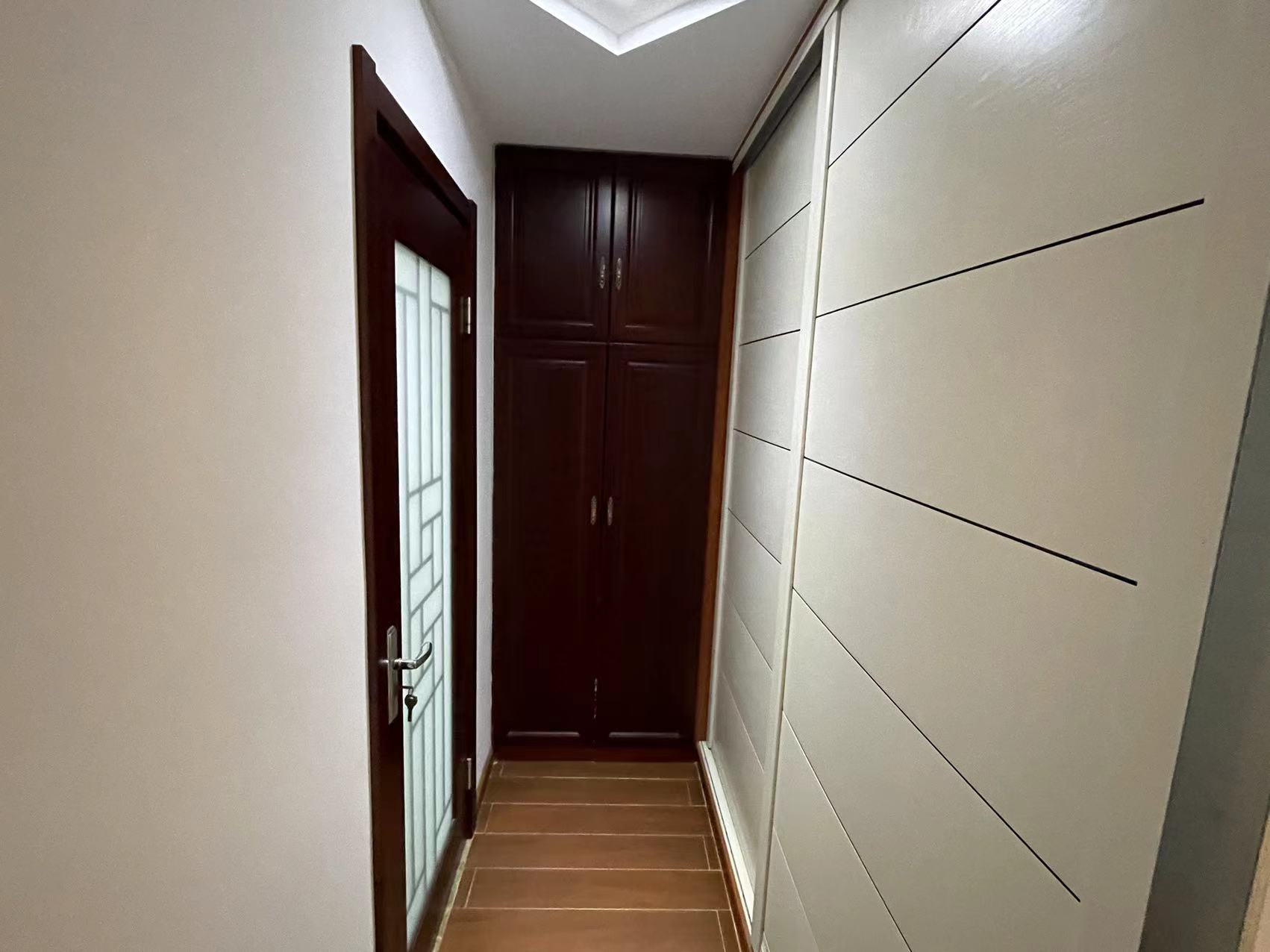 华强城一期 4室2厅2卫 159m&sup2;