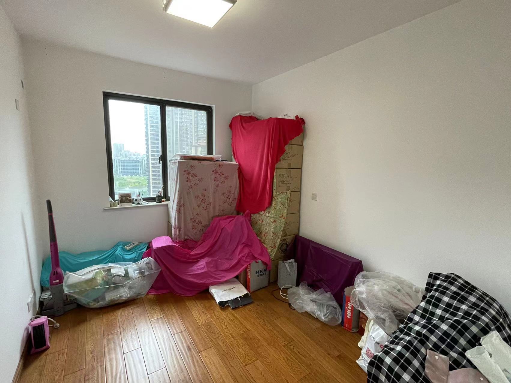 华强城一期 4室2厅2卫 159m&sup2;