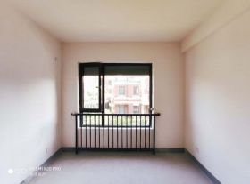 佳期漫 3室2厅2卫 100.00m²