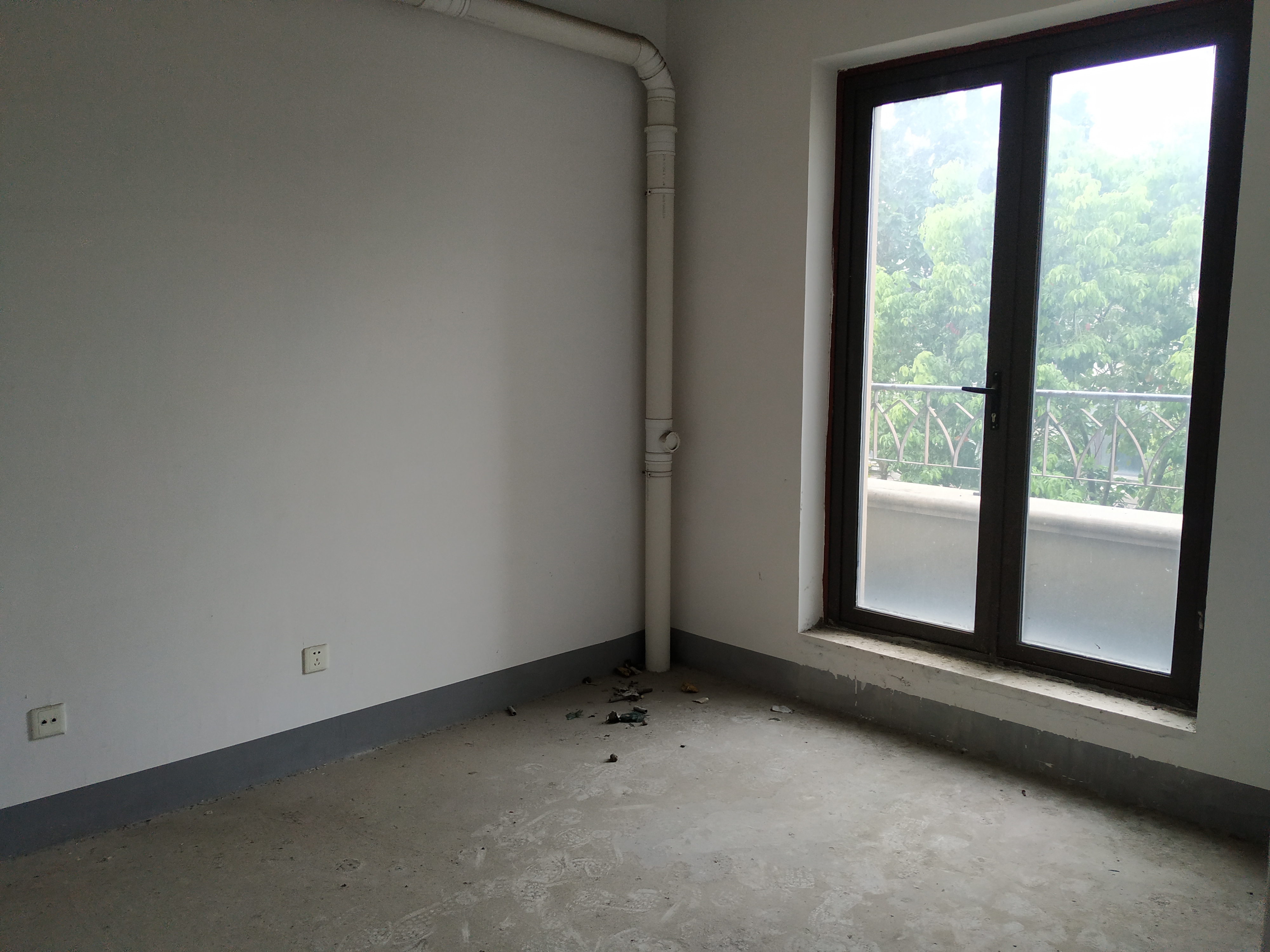 金河名人世家 4室2厅3卫 170.00m&sup2;