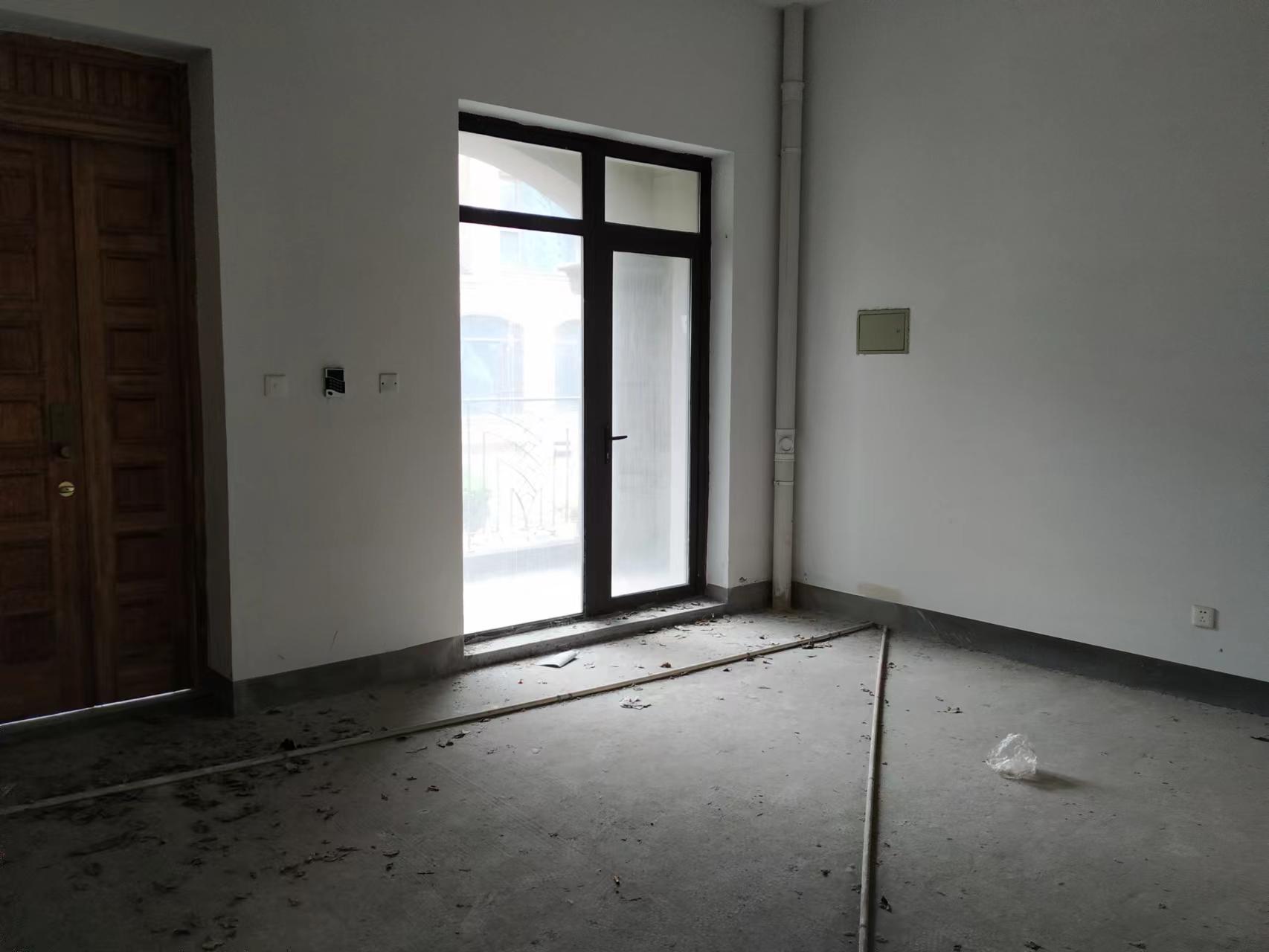 金河名人世家 4室2厅3卫 309.00m&sup2;