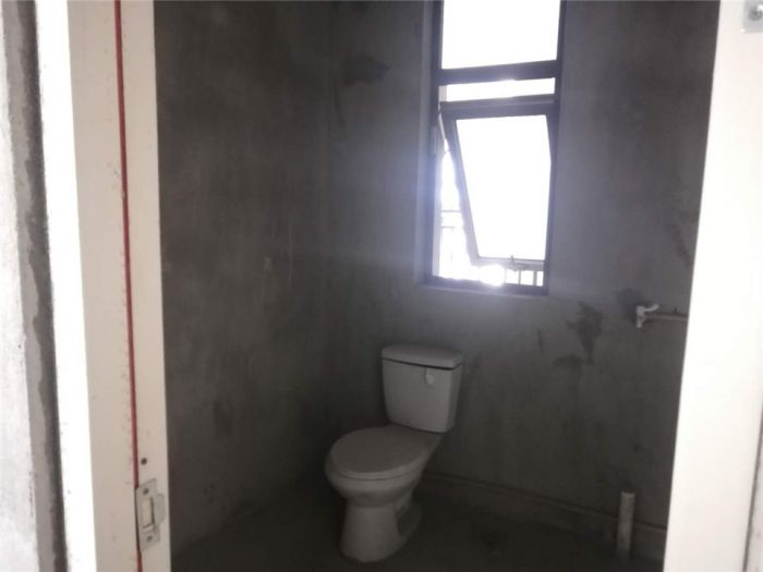 华强城 2室2厅1卫 88m&sup2;