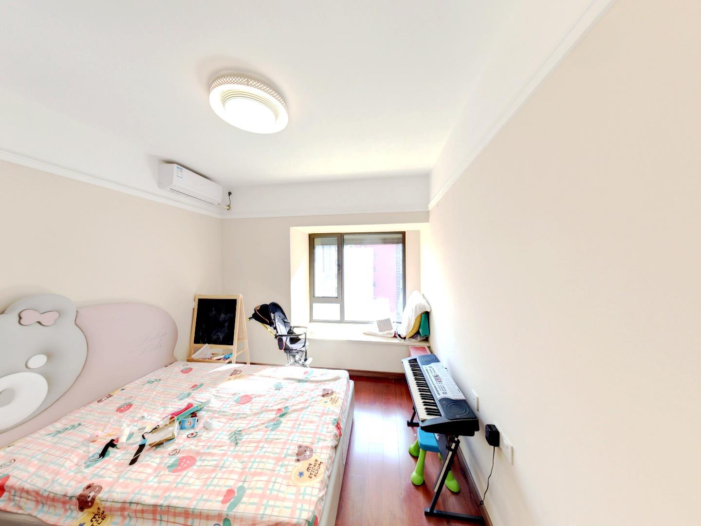 万科公园里一期 3室2厅2卫 120.24m&sup2;