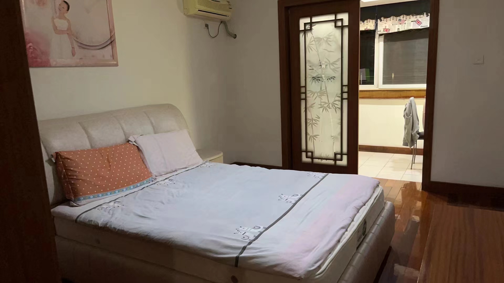 黎明花园 2室2厅2卫 141.10m&sup2;