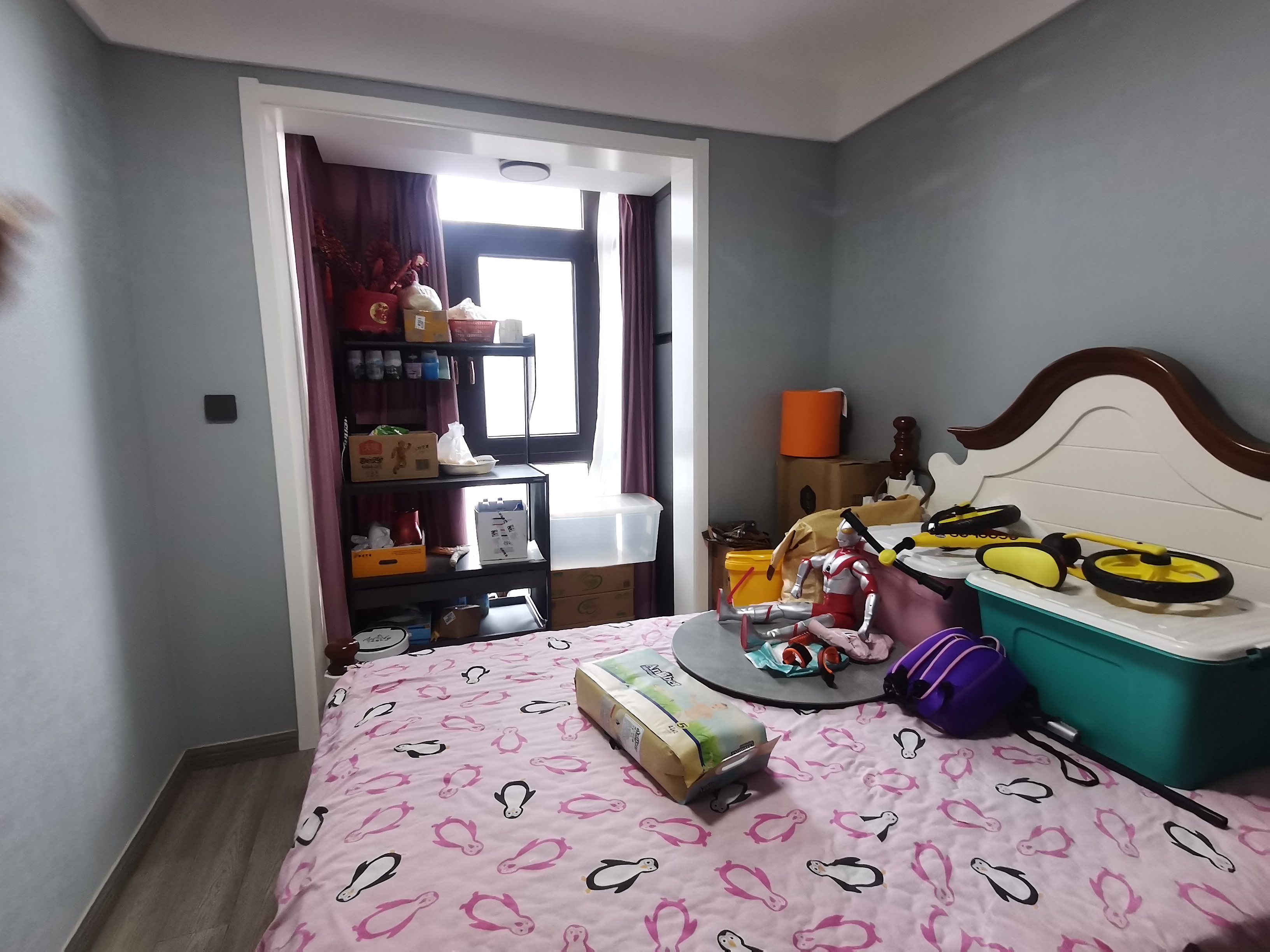 银洲&middot;皇家花园 4室2厅2卫 141m&sup2;