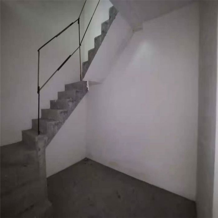 军山花园 3室2厅2卫 176m&sup2;