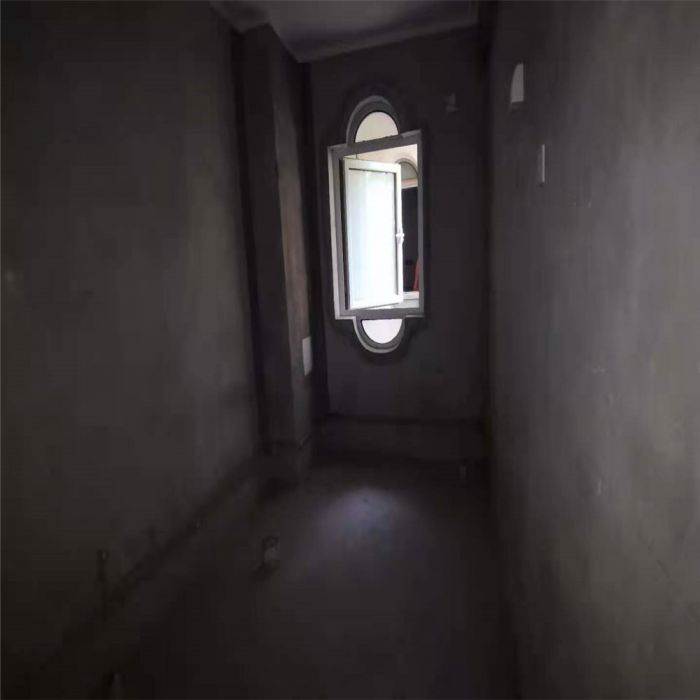 军山花园 3室2厅2卫 176m&sup2;