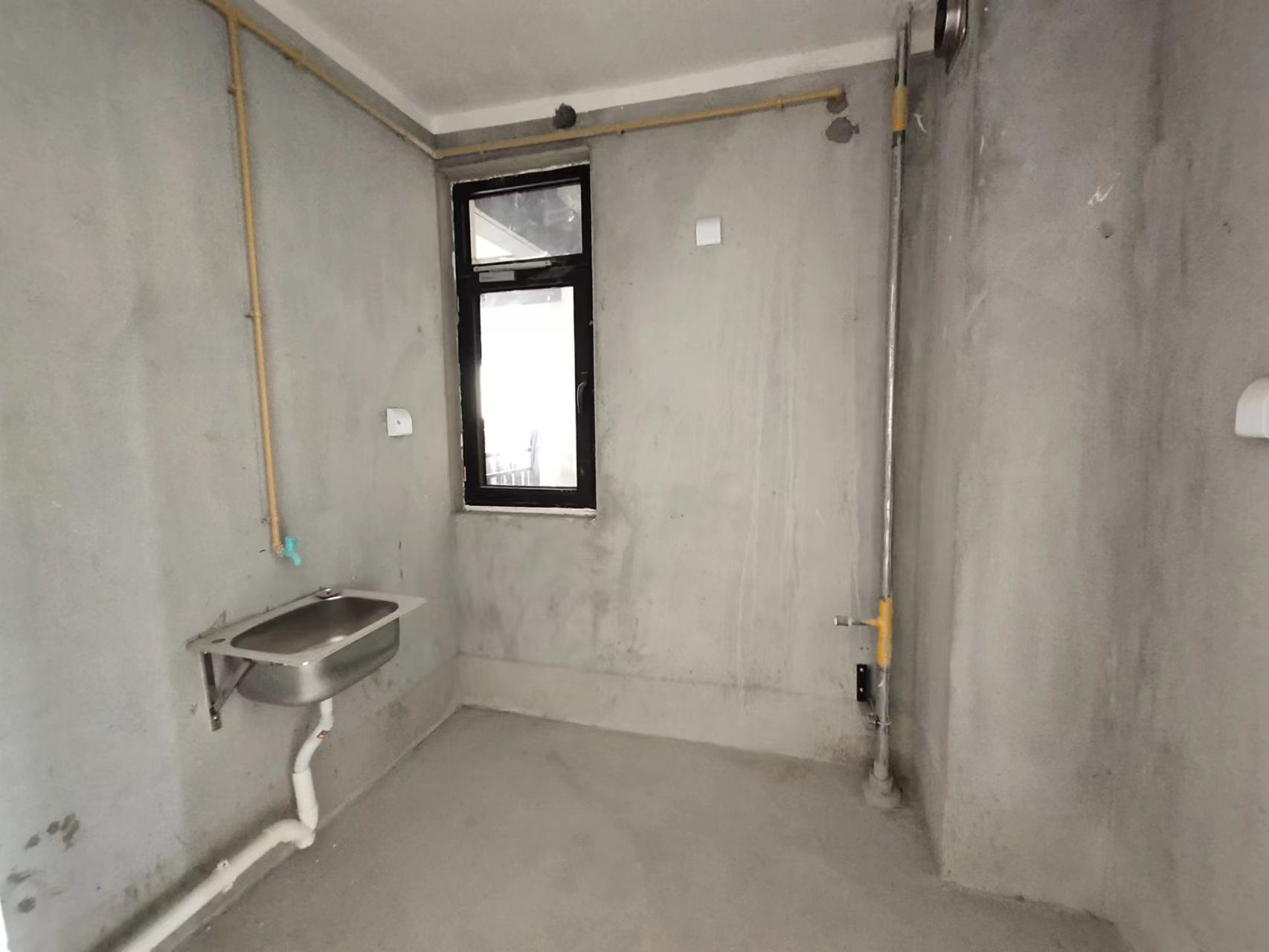 绿地新里城 3室2厅2卫 115m&sup2;