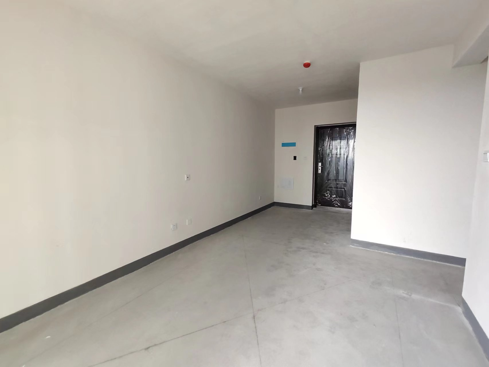 绿地新里城 3室2厅2卫 115m&sup2;