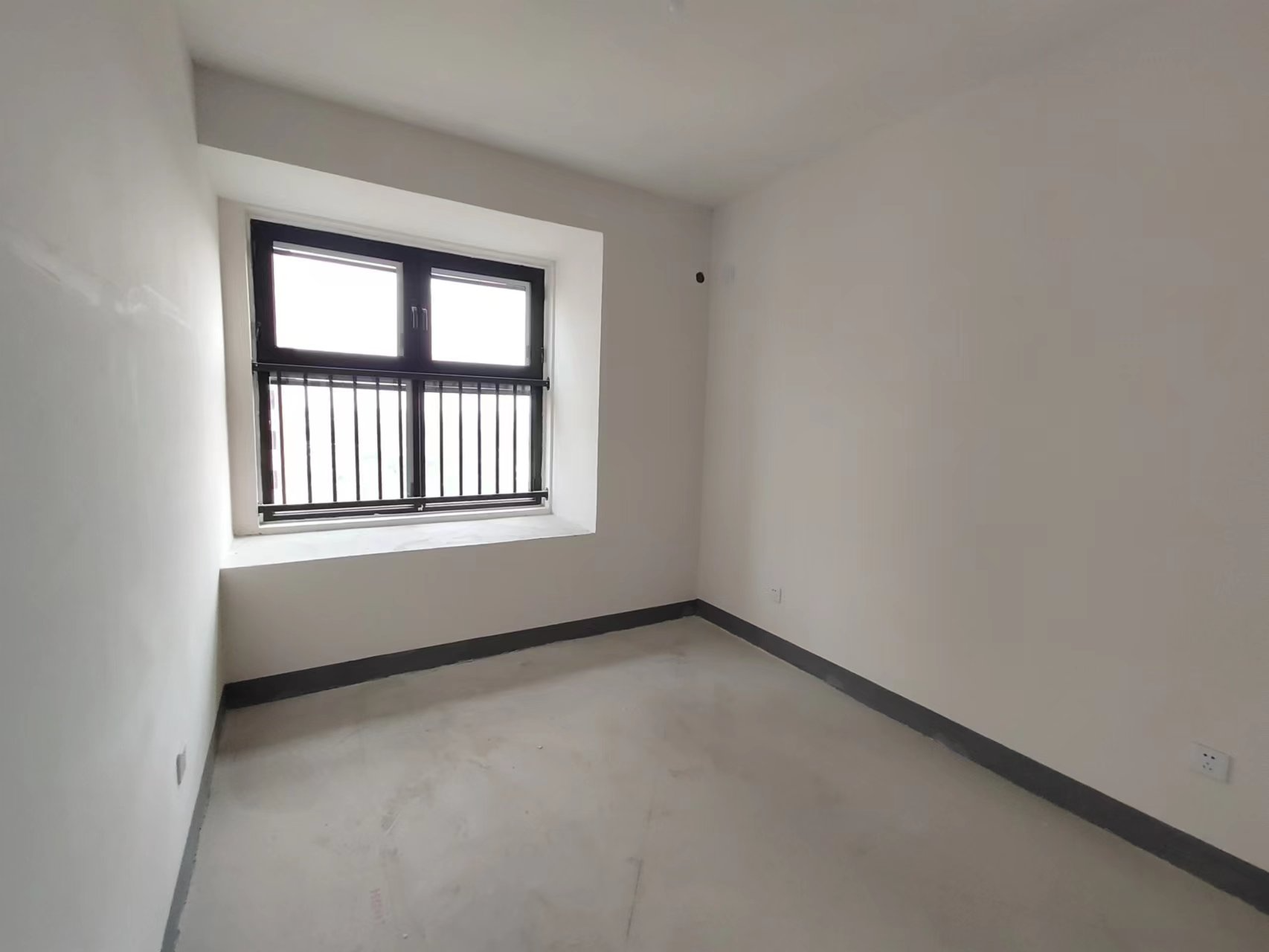 绿地新里城 3室2厅2卫 115m&sup2;