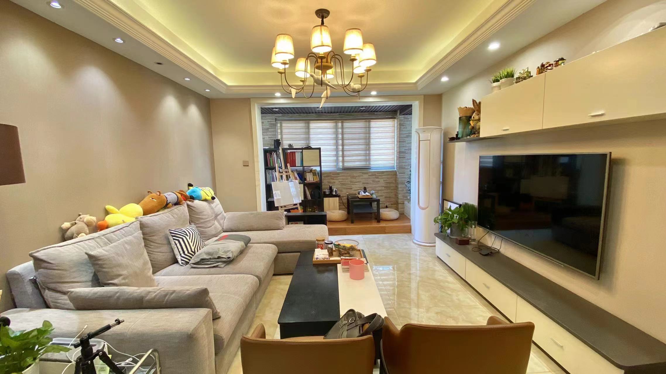 滨河东城 4室2厅2卫 94.71m&sup2;