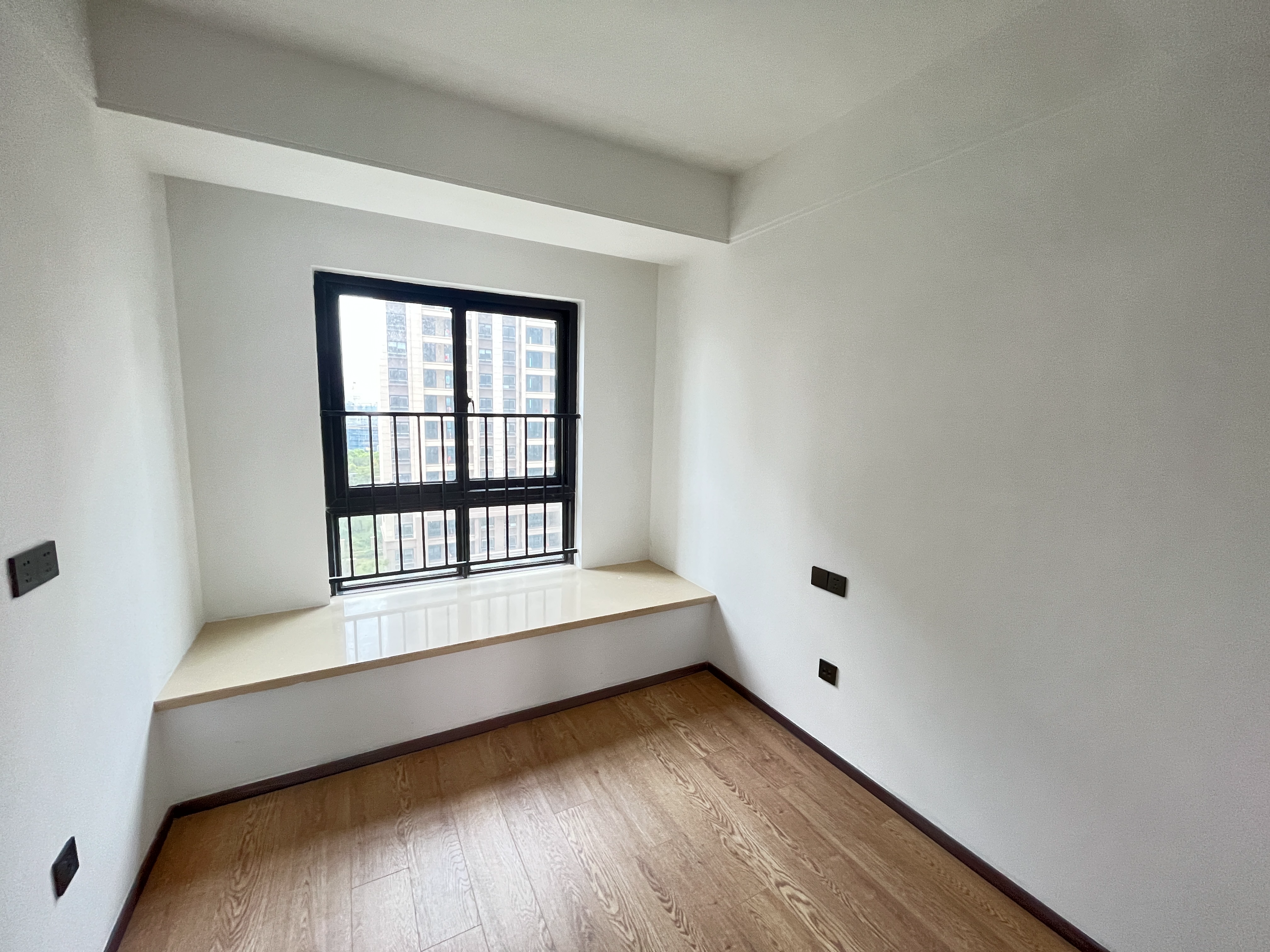 中南珑悦 3室2厅1卫 115m&sup2;