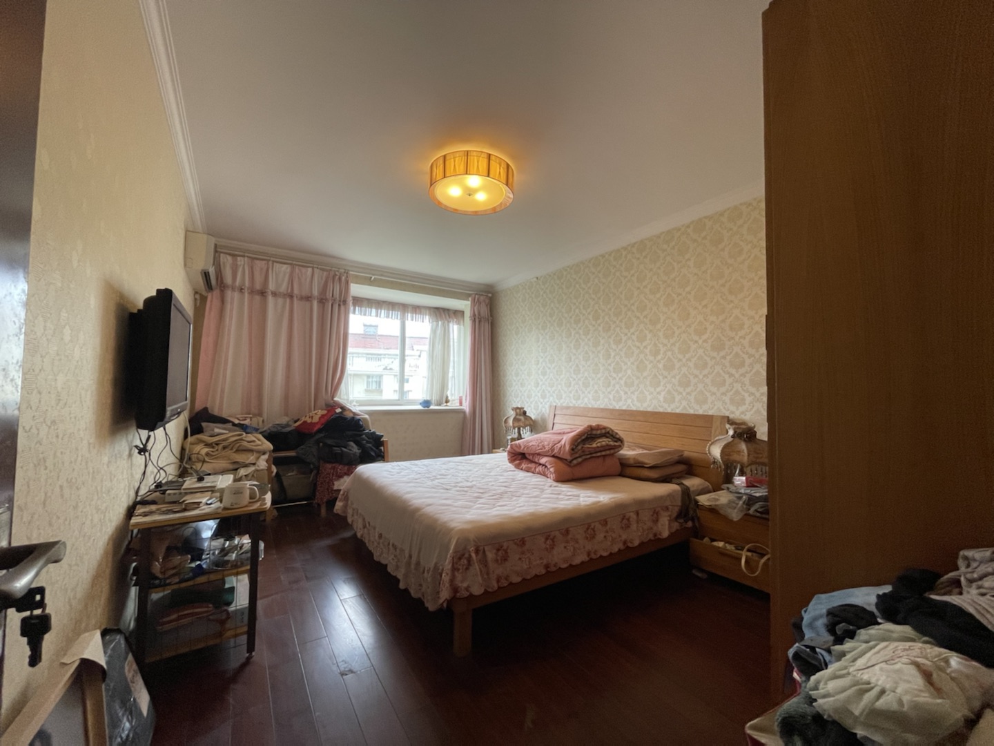春晖花园 3室1厅1卫 138m&sup2;