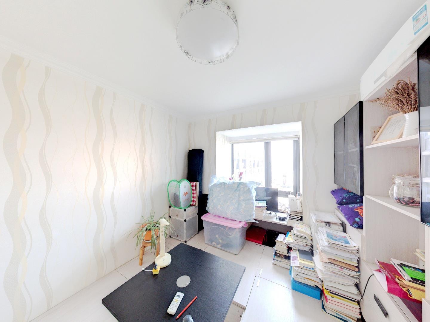 桐墅湾 3室2厅1卫 122.8m&sup2;