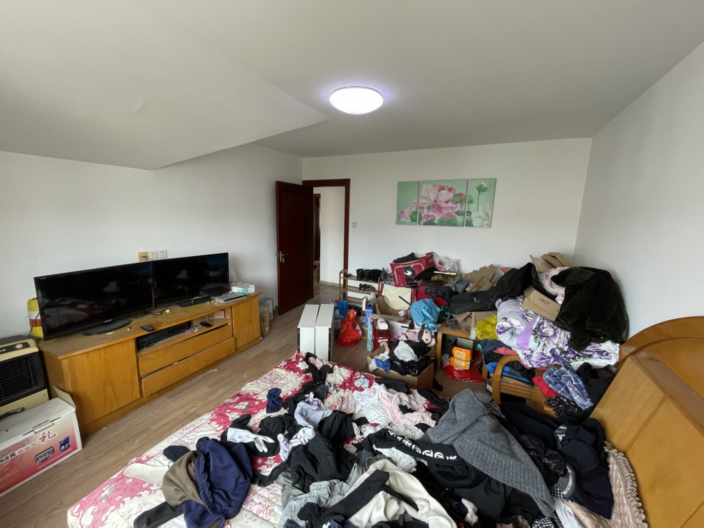 春晖花园 3室1厅1卫 138m&sup2;