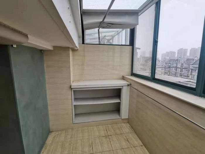 苏建花园城 4室2厅2卫 175m&sup2;