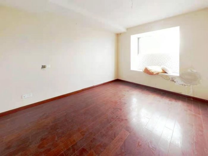 苏建花园城 4室2厅2卫 175m&sup2;